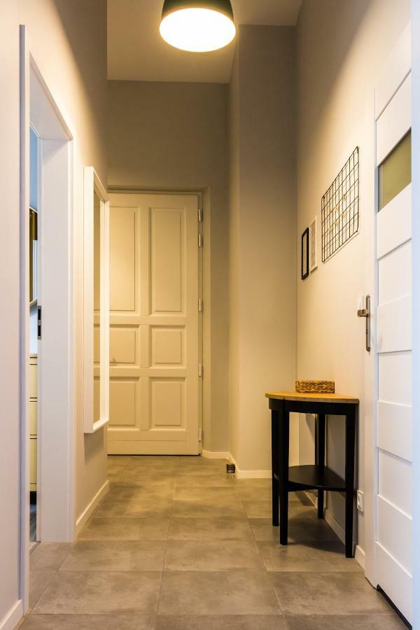 Jana Matejki Apartment